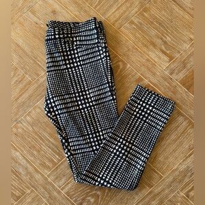 J. McLaughlin Becca Black/Cream Houndstooth Pant Size 6